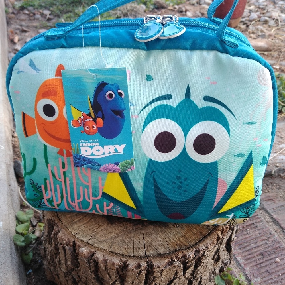 Finding Dory Large Travel Bag with Handles